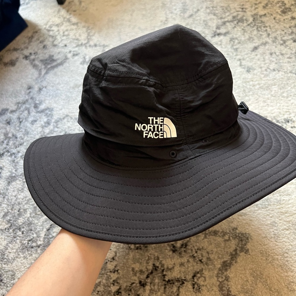 NWOT North Face Wide Brim Hiking Hat